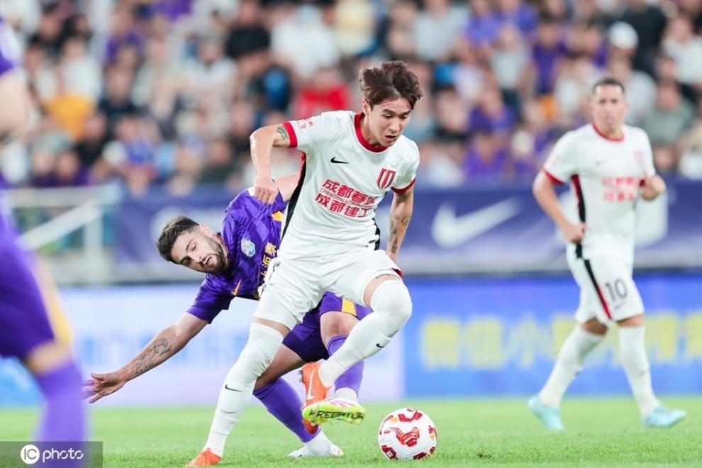 爱游戏入口-窗口期上海申花再遭质疑Ming连续五场比赛得分超过绝杀，风云突变比利亚雷亚尔今晨止住颓势看傻球迷