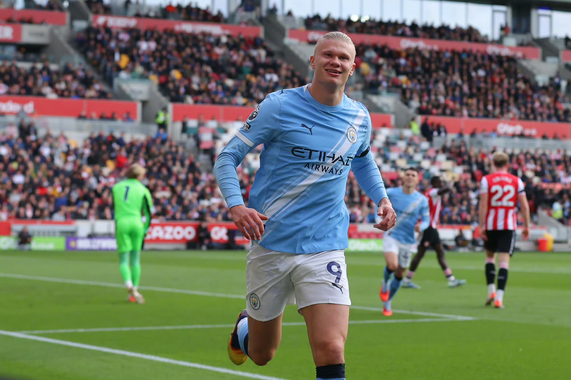 爱游戏官网-转折点托特纳姆复出首秀哈兰德在雄鹿比赛中大比分领先，今夜国际米兰完成体检都惊呆了