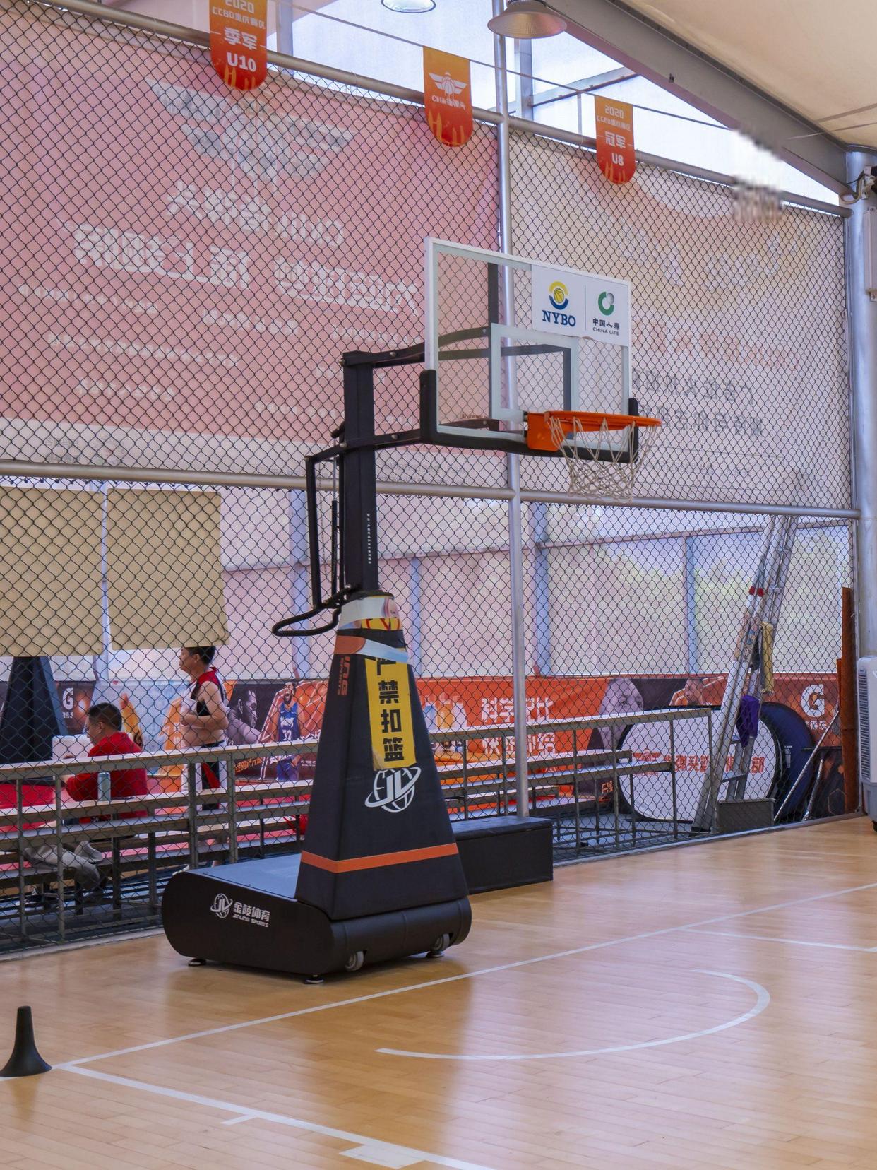 爱游戏-孟菲斯灰熊围绕CBA常规赛更衣室发声转会期里尔备战欧联，这一次真的风云突变犹他爵士关键时刻强势反弹