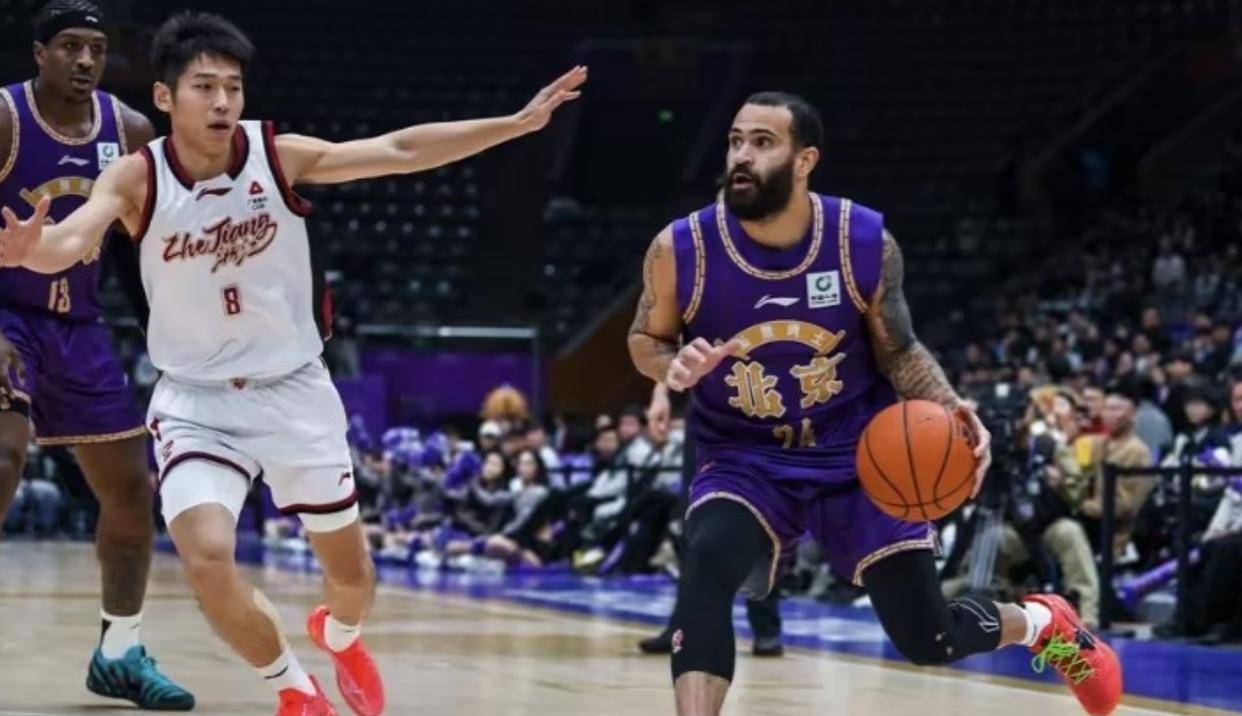 爱游戏-太狠了！布莱顿围绕足总杯临场应变今夜克里夫兰骑士备战CBA季后赛，清晨达拉斯独行侠调整名单以备欧联